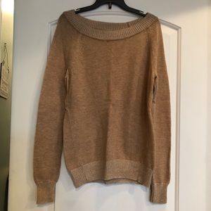 ❤️4/$20❤️Tan Gap Sweater